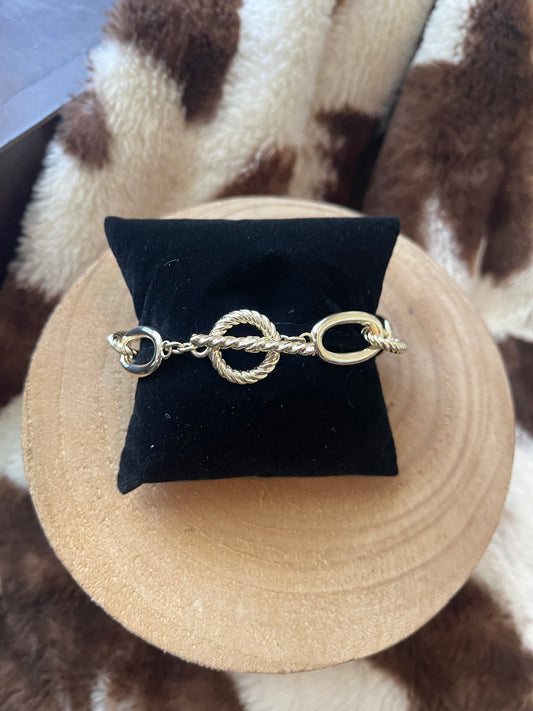 All Gold Chain Link Bracelet