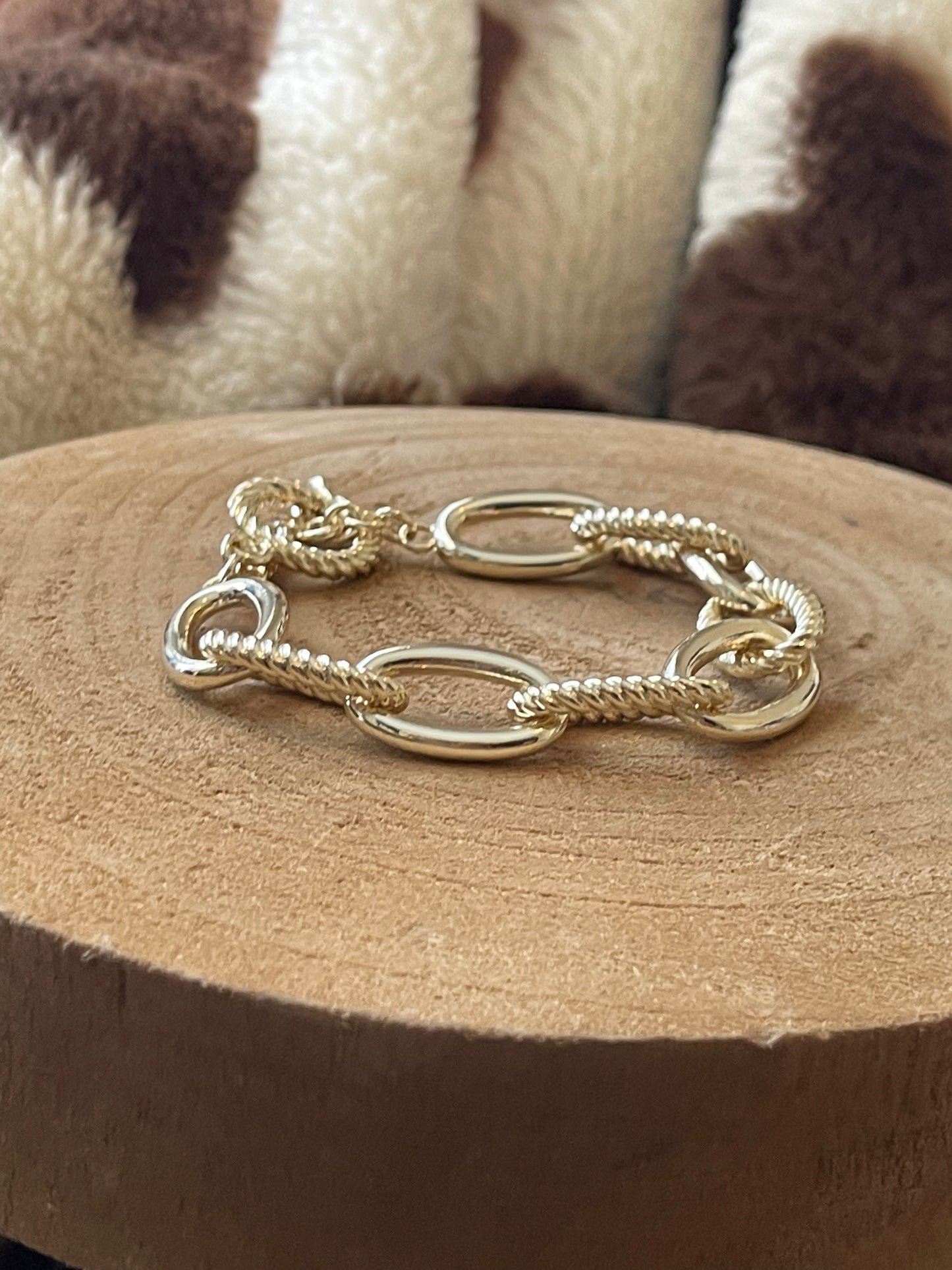 All Gold Chain Link Bracelet