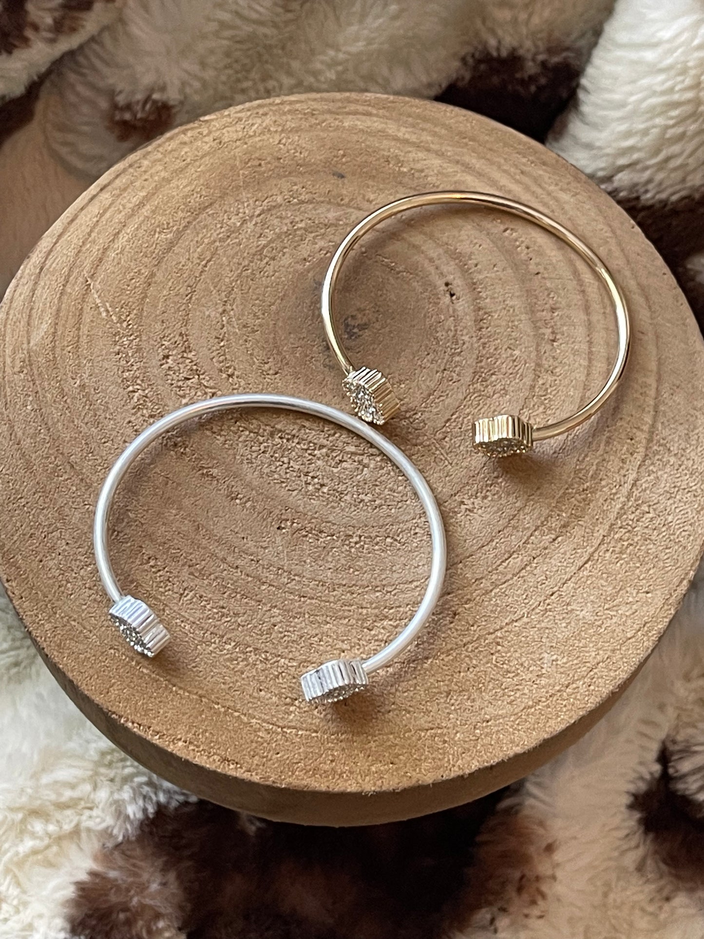 Sparkly Clover Bracelet