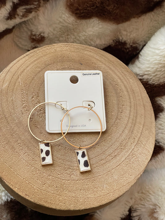 Cheetah Dangle Circle Earrings